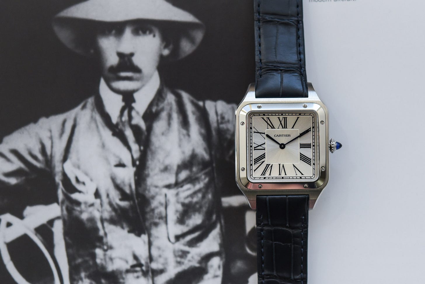 Review - the 2020 Cartier Santos-Dumont XL Hand-Wind (Specs & Price)