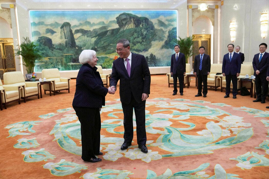 美国财长耶伦今年4月访问中国时，曾敦促中国官员停止向全球市场倾销廉价清洁能源产品。