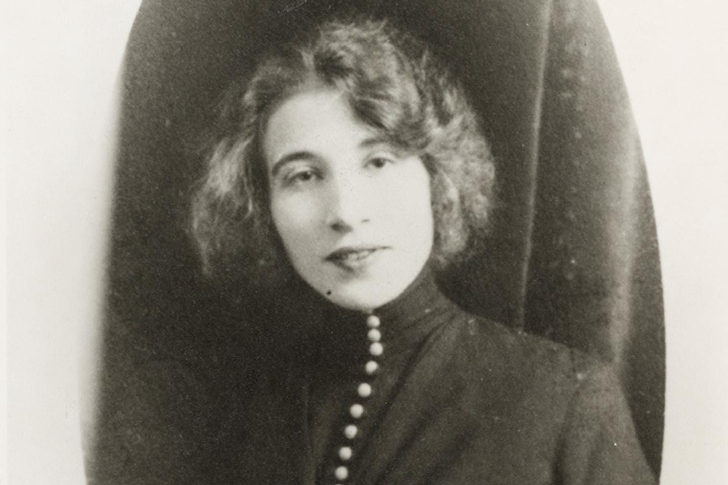 Léona Delcourt, la femme qui inspira Nadja à André Breton Léona Delcourt, la femme qui inspira Nadja à André Breton