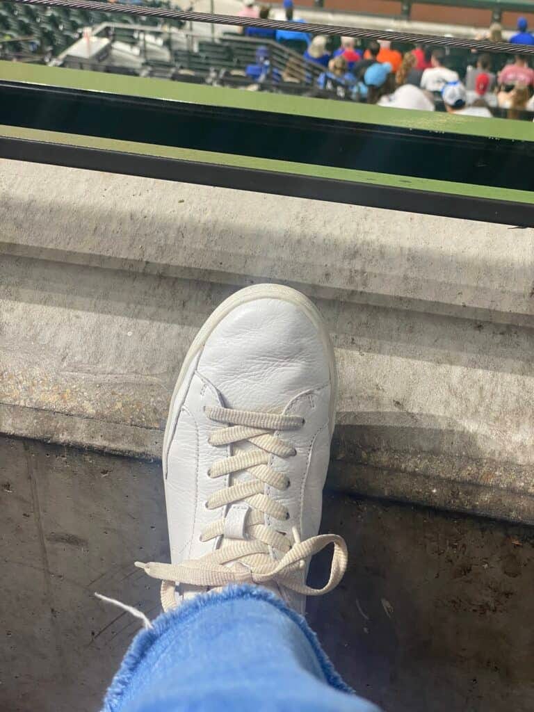 White sneakers are a perfect winter-to-spring transition shoe! White sneakers are a perfect winter-to-spring transition shoe!