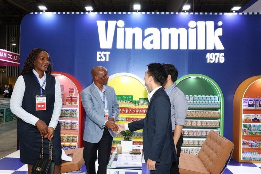 Vinamilk (VNM) mở rộng xuất khẩu sang 3 quốc gia mới, chiến lược 'may đo' phát huy hiệu quả - HIỆP HỘI SỮA VIỆT NAM Vinamilk (VNM) mở rộng xuất khẩu sang 3 quốc gia mới, chiến lược 'may đo' phát huy hiệu quả - HIỆP HỘI SỮA VIỆT NAM