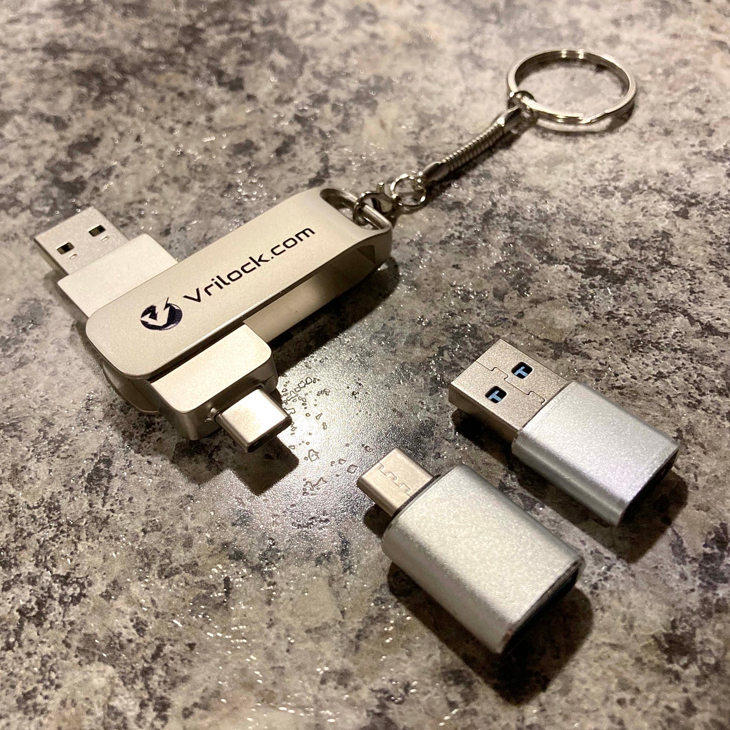 Vrilock Multimedia Experience Drive