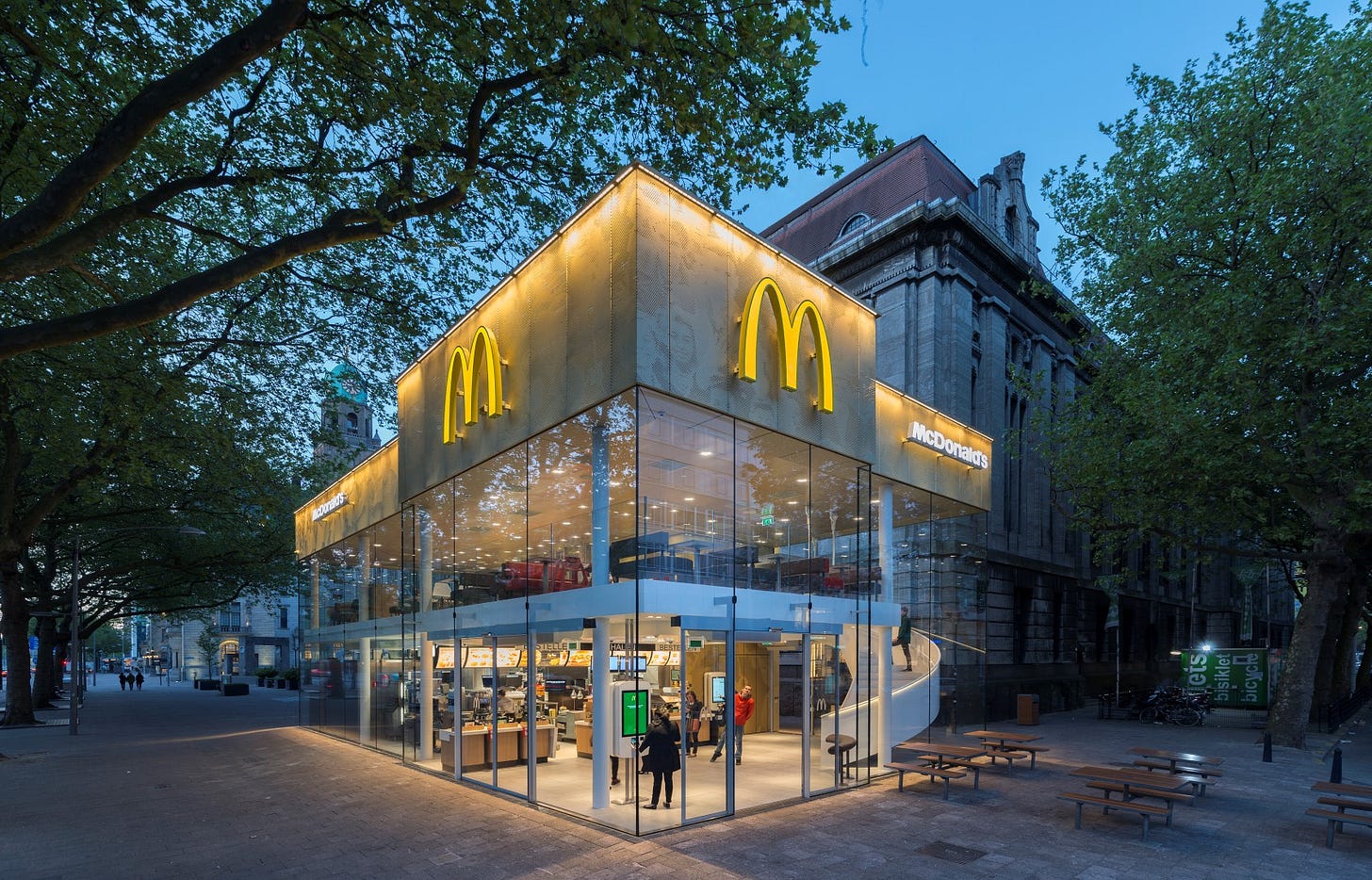 McDonald's Coolsingel - Mei architects and planners