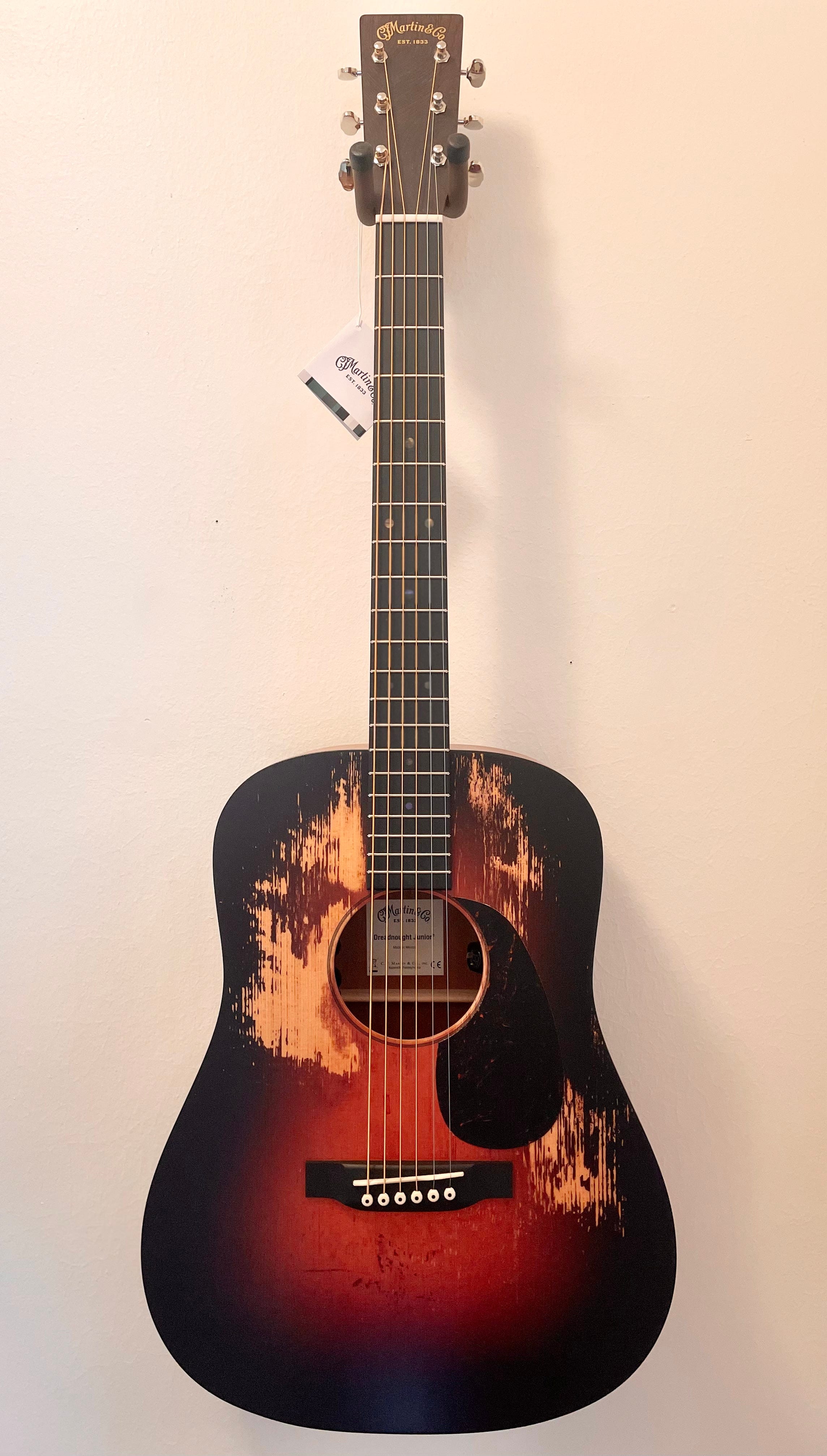 Testing the Martin Dreadnought Jr. E Streetlegend Burst