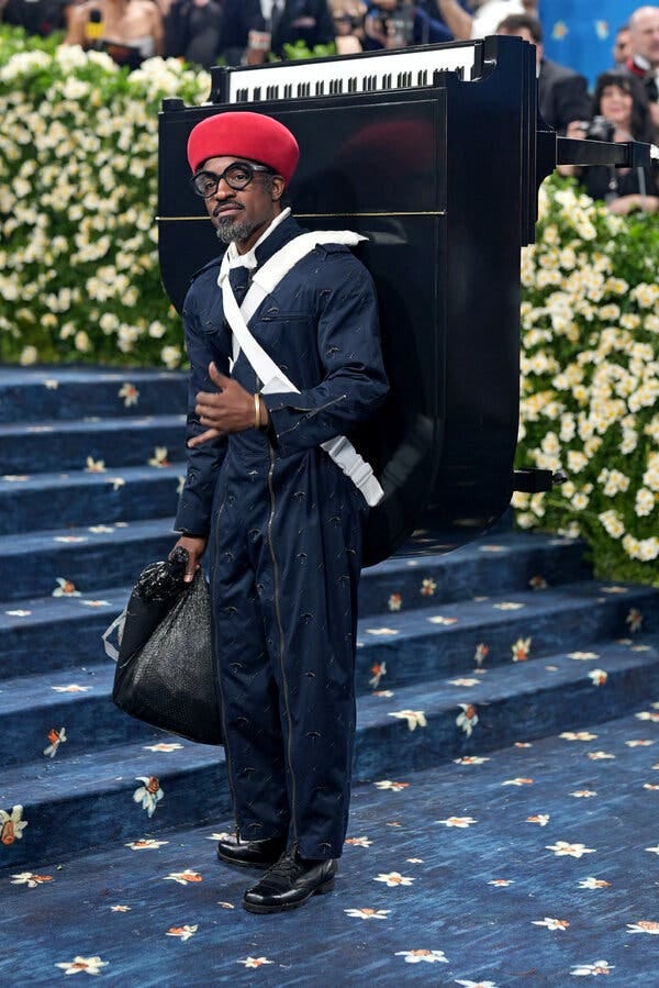 André 3000 Drops Surprise Album After Met Gala Piano Statement - The New  York Times