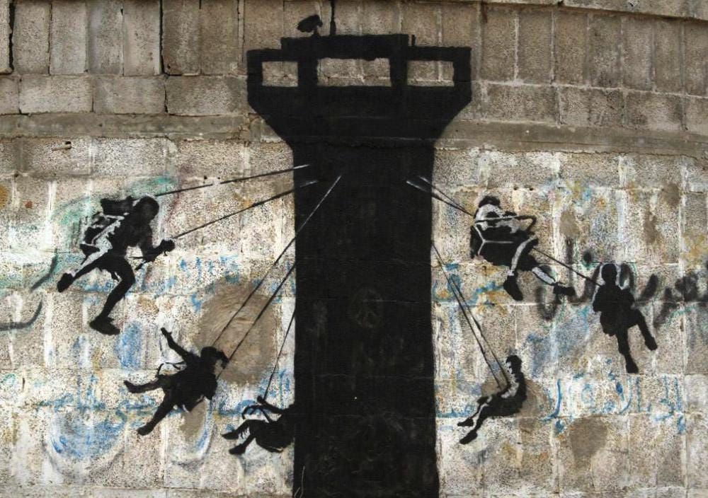 verne on X: "Banksy ha ido a Gaza y ha publicado un vídeo y nuevas obras  http://t.co/Tkj0JB5ZkE http://t.co/wa83yiV1B3" / X