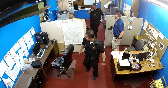 Kansas media pushes for cameras in proceedings against former Marion police chief charged in newspaper raid Kansas media pushes for cameras in proceedings against former Marion police chief charged in newspaper raid