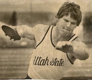 Strength Coaches Build Athletes, Not Bodybuilders (Plus More Wisdom From A Strength Legend) | TrainHeroic Strength Coaches Build Athletes, Not Bodybuilders (Plus More Wisdom From A Strength Legend) | TrainHeroic