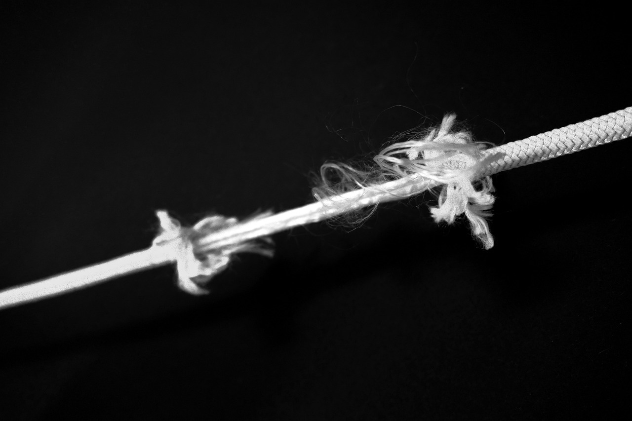 https://cdn.pixabay.com/photo/2021/03/25/15/53/rope-6123463_1280.jpg