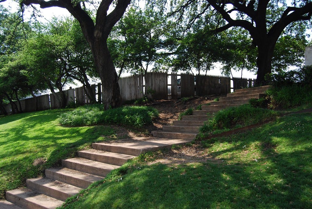 Grassy Knoll and Picket Fence | The grassy knoll in Dealey P… | Flickr