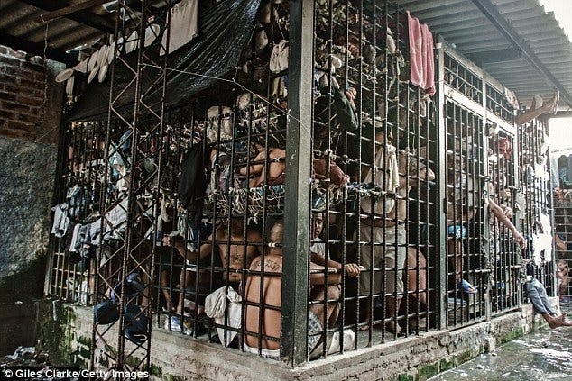 Huge Profits on Offer in El Salvador Prison Economy