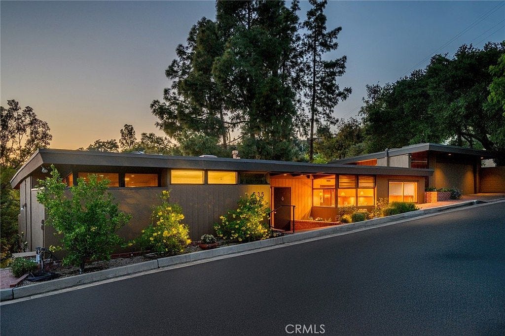 carousel photo #1 (MLS)