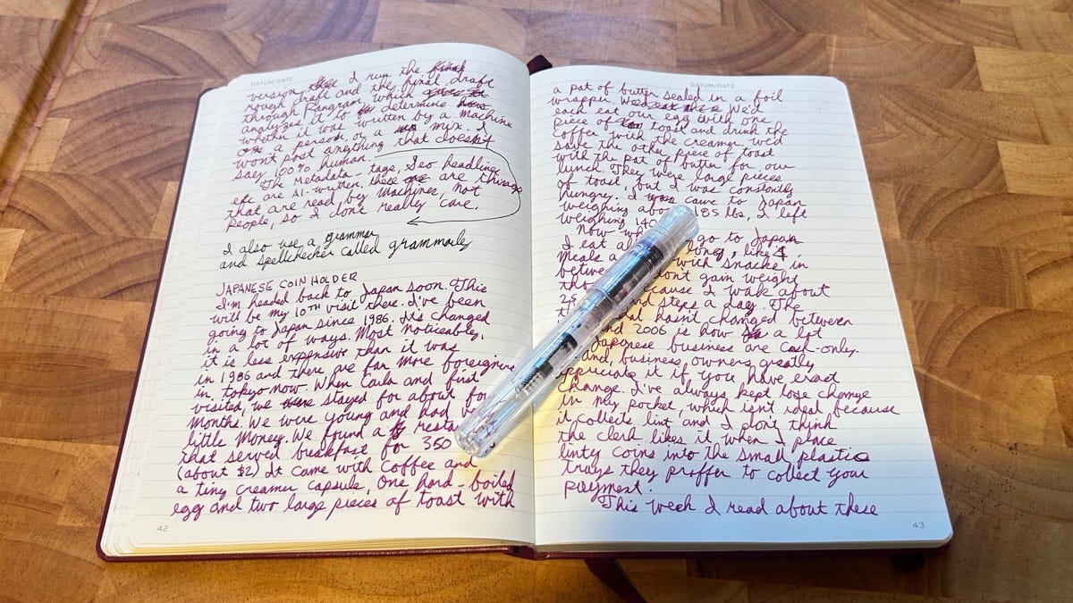 Pilot Kakuno — The clear Pilot Kakuno, on my notebook. Photo by Mark Frauenfelder