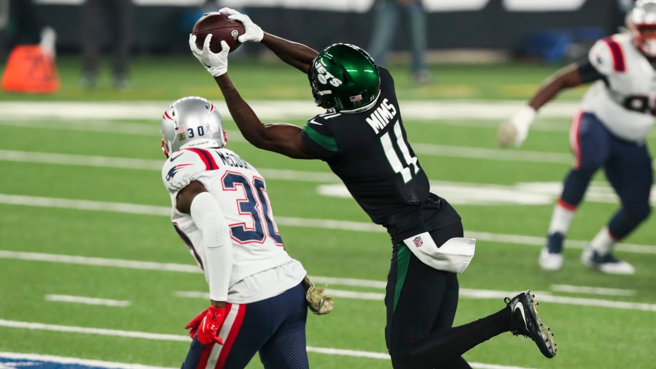 New York Jets wide receiver Denzel Mims turns slant into 26-yard catch and  run