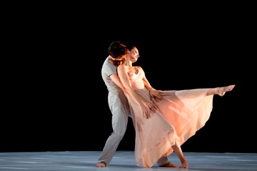 Scène d'Amour: Emanuela Montanari, Antonino Sutera © Bernd Uhlig