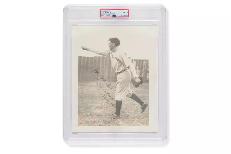 Shoeless Joe in a plastic slab