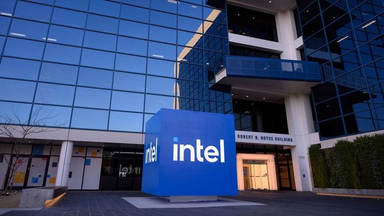 O declínio da Intel: de gigante dos chips a empresa em crise