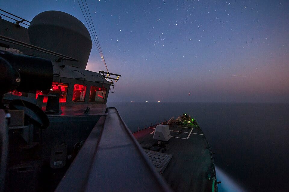 File:USS Truxtun (DDG 103) 140720-N-EI510-076 (14771746281).jpg