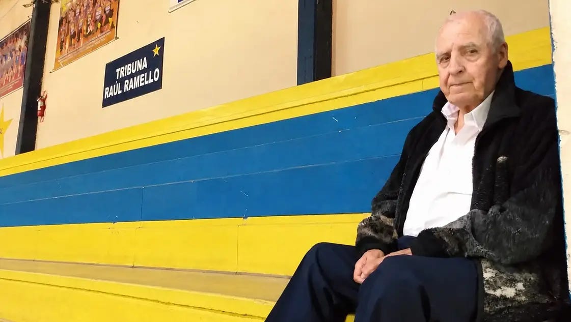 Falleció Raúl Ramello, histórico dirigente de Estrella, cuyo nombre llevó el torneo de Primera 2024-25 de la ABB