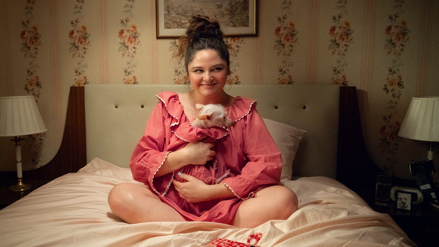 Too Much' Review: Lena Dunham's Netflix Romantic Dramedy