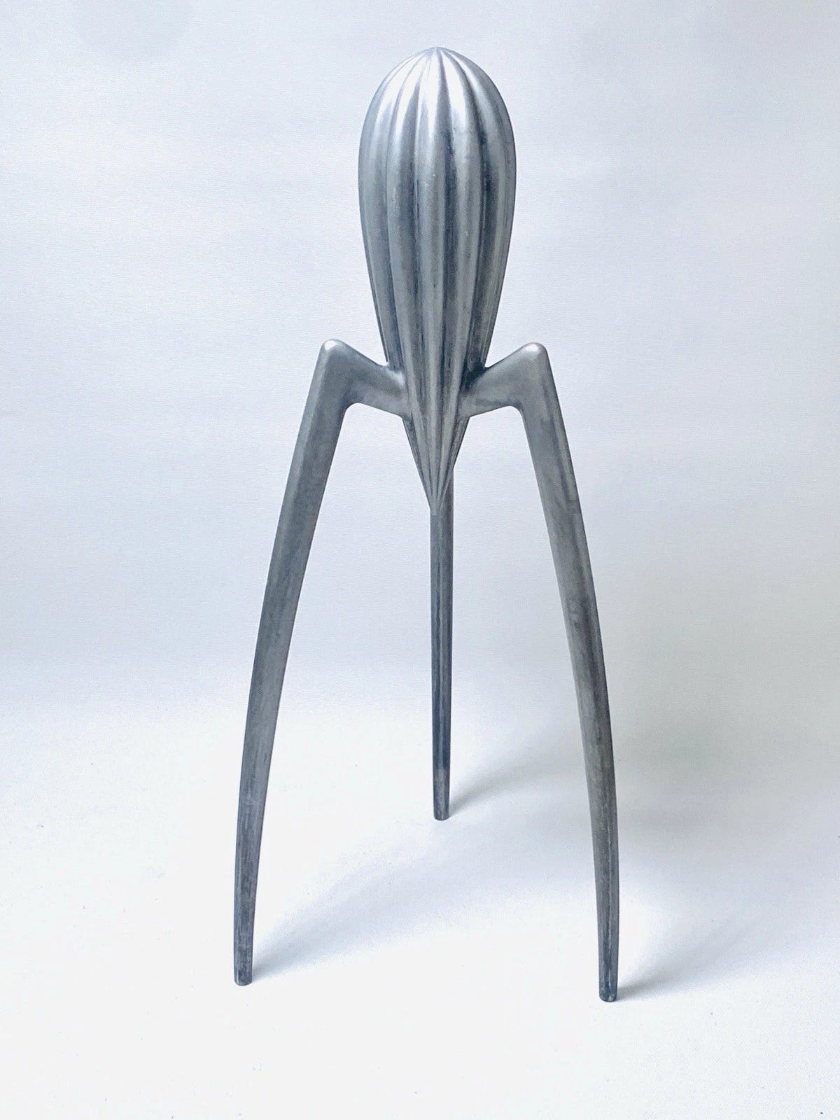 ALESSI PHILIPPE STACK MODERNIST ALUMINIUM CITRUS JUICER - Picture 1 of 5