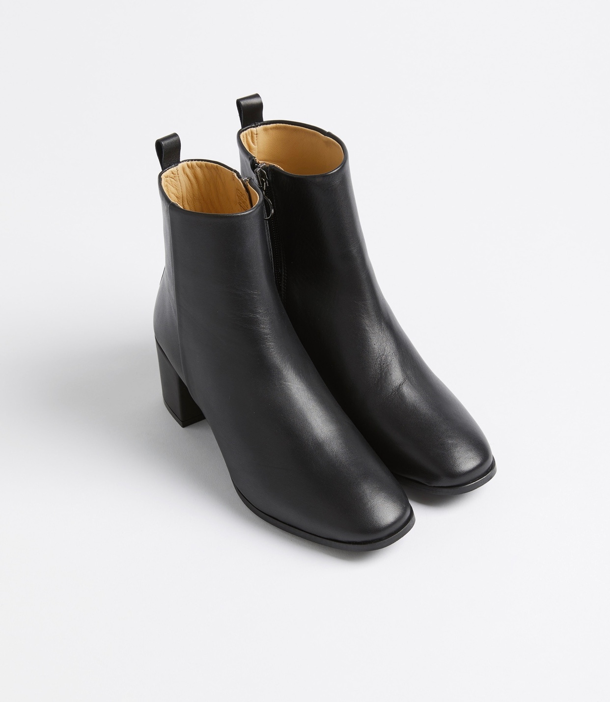 Frank and Oak The Veranda Leather Heel Boot Frank and Oak The Veranda Leather Heel Boot