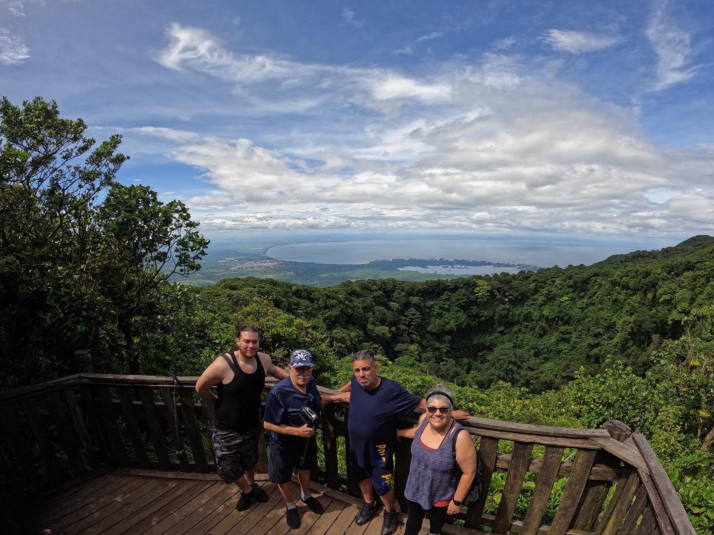 Volcán Mombacho: Hiking, Coffee Tours & Mombacho Volcano Nature
