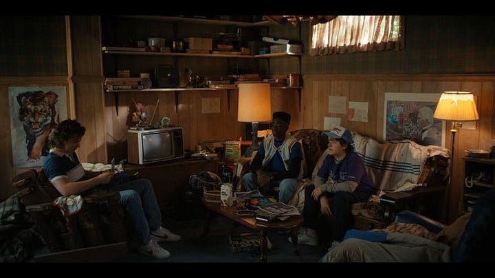🛋 Stranger Things Set Design: How to Style Your Home With Retro, Cozy Vibes