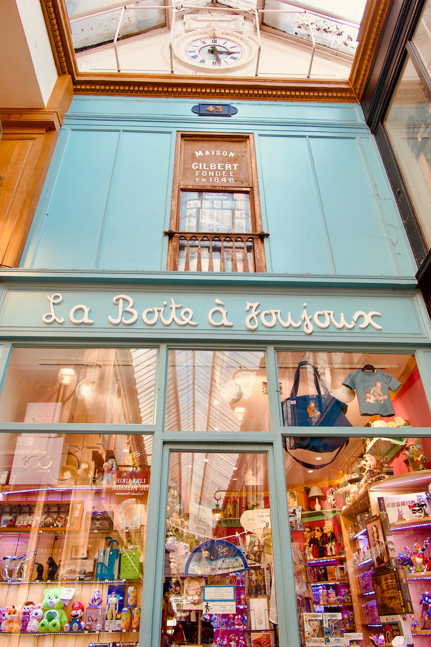 Photo gallery of the day spent wandering around in Paris. Photo gallery of the day spent wandering around in Paris.