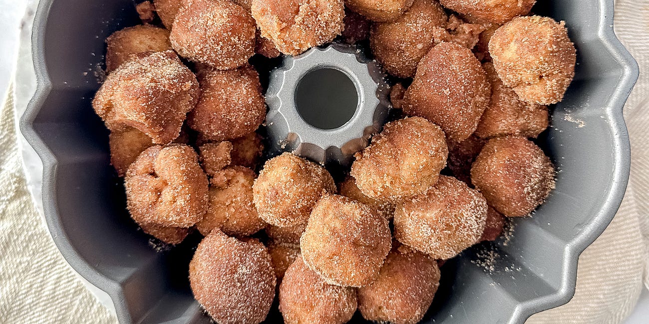 healthy holiday breakfast: low carb, gluten free monkey bread for stable blood sugar