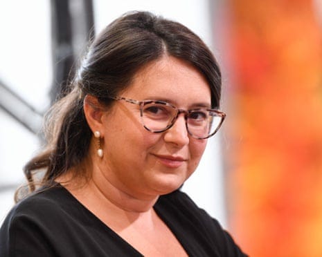 Bari Weiss named editor-in-chief of CBS News as Paramount buys Free Press  startup | CBS | The Guardian