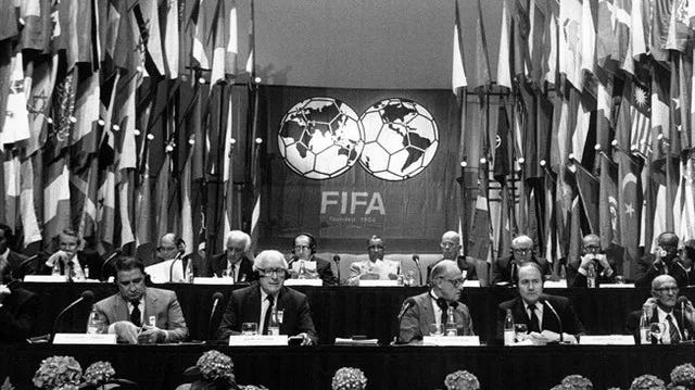 La fascinante historia de la FIFA | Martí Blog