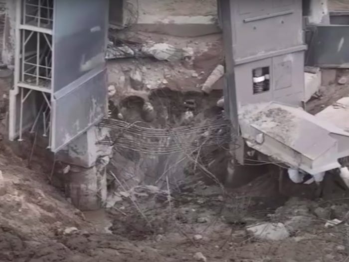 Photos: SpaceX's Starship Rocket Left Crater in Launchpad, Dented Tanks