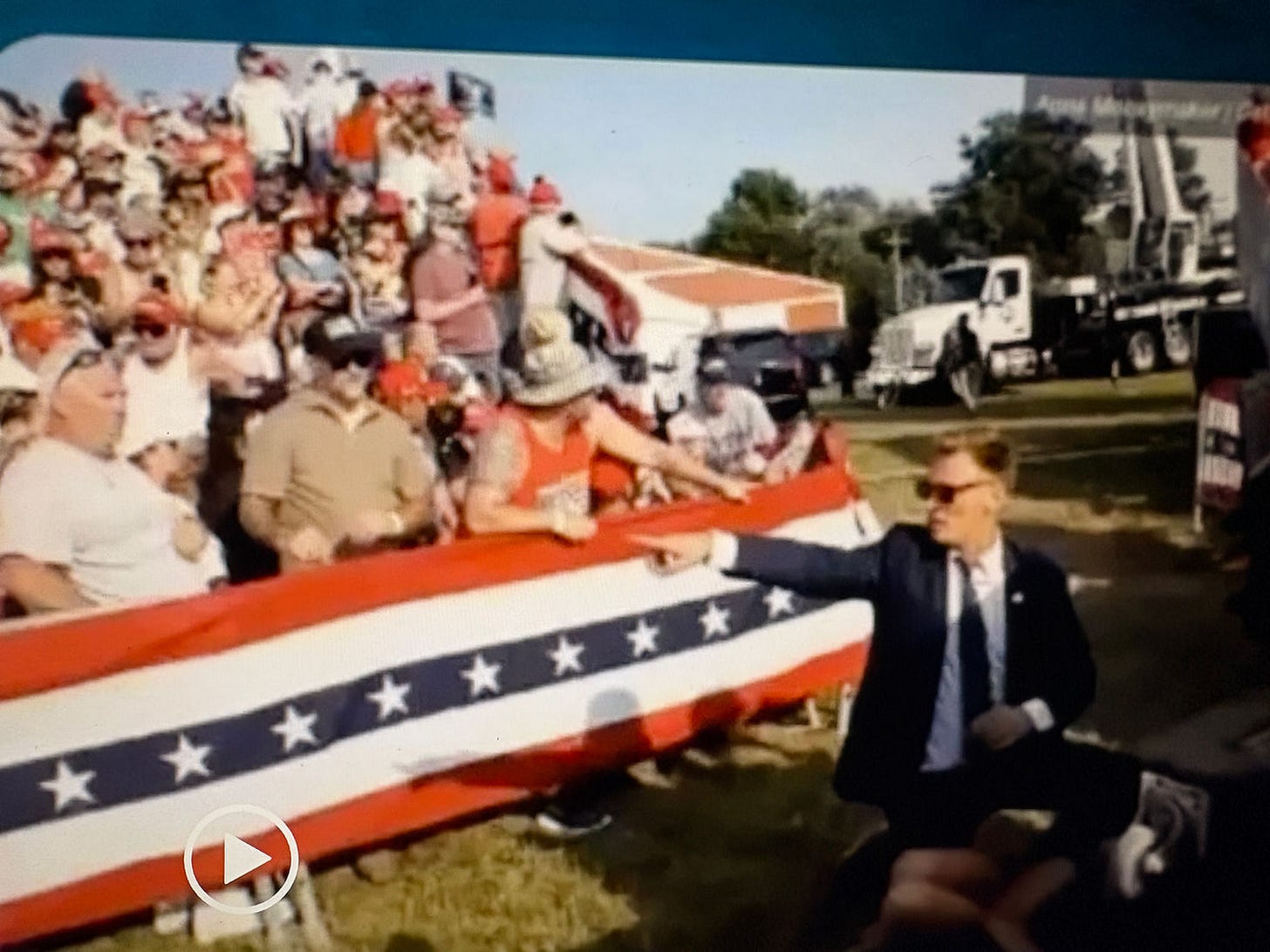 Le même Sean Curran lors de la tentative d'assassinat de Donald Trump à laquelle Ole Dammegard ne croit pas non plus