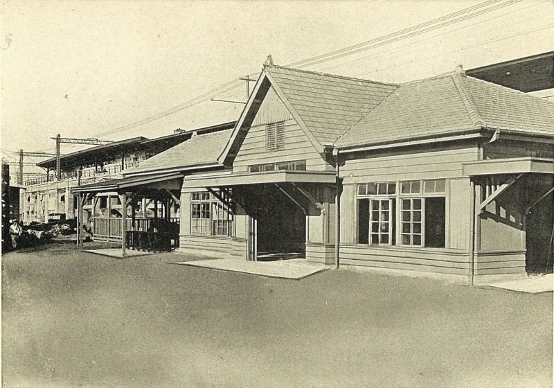 File:Akihabara Station for passengers (opened in 1925-11-01) - 秋葉原駅旅客取扱い駅  (大正14年11月1日開業). photo.7, 東京市街高架線 東京上野間建設概要, 鐡道省, 大正14年11月1日.jpg - Wikimedia  Commons