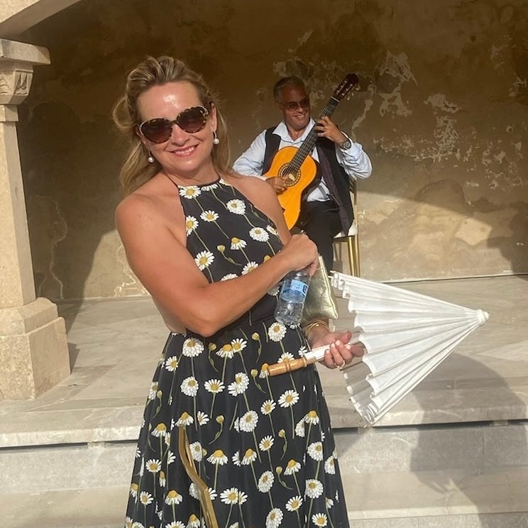 The LKO Edit’s Substack logo