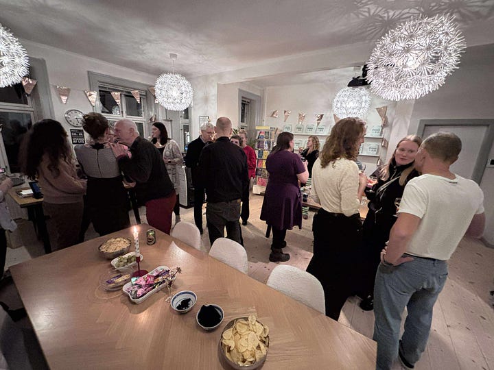 Sprækker af lys bogreception