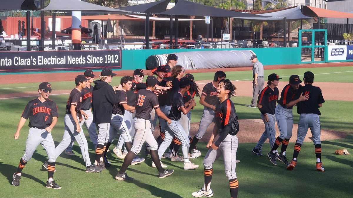CCS Division V: Half Moon Bay Wins First Section Title in Extras