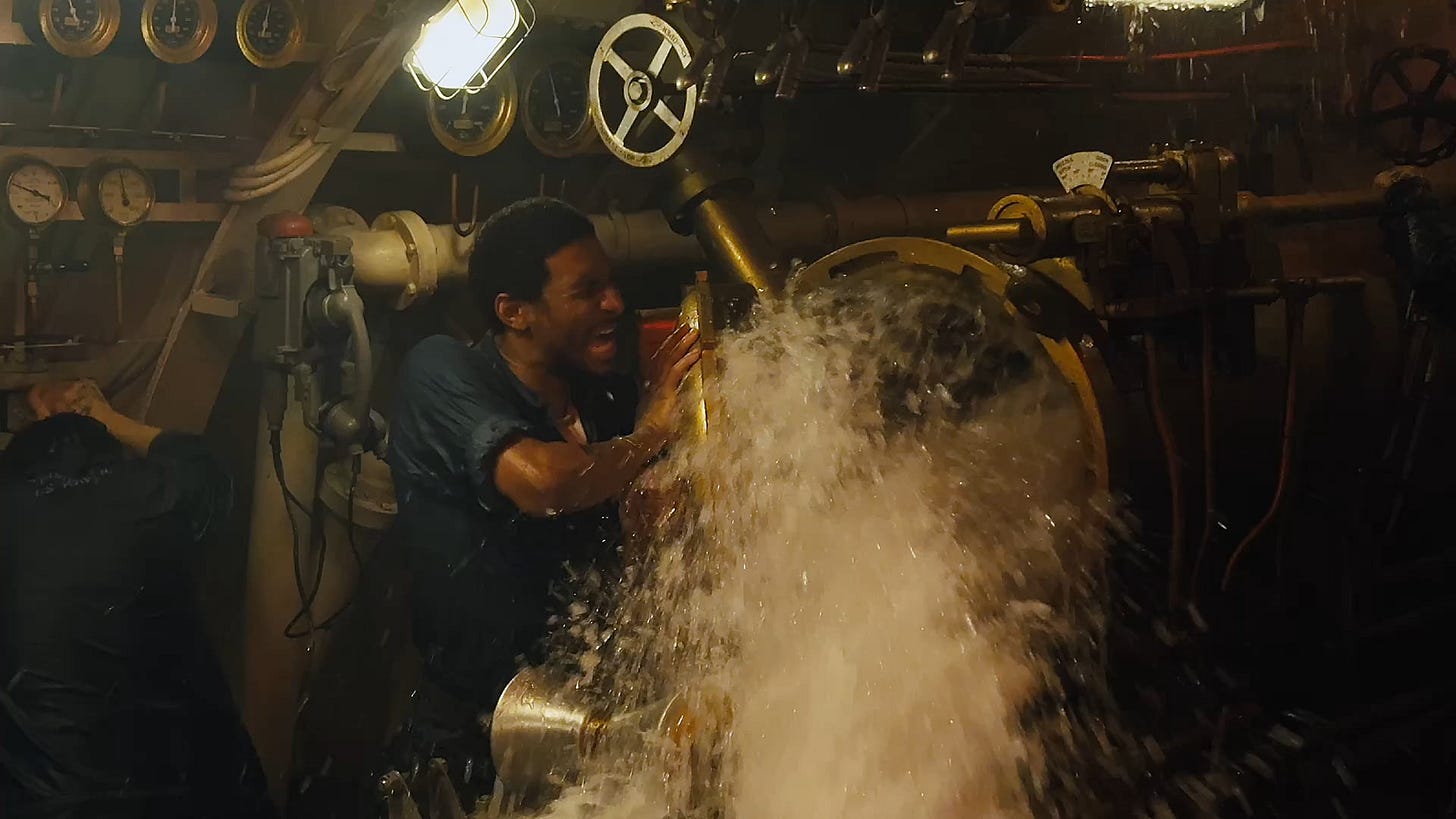 Some behind-the-scenes stories of the film "Submerged".