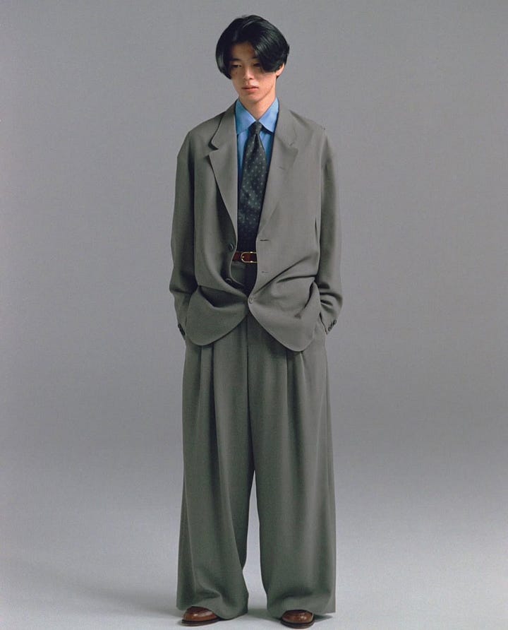 か*め様 GIORGIO ARMANI　ダークグレー シャツ　スタンドカラー The Legacy of Giorgio Armani - by Brett Staniland