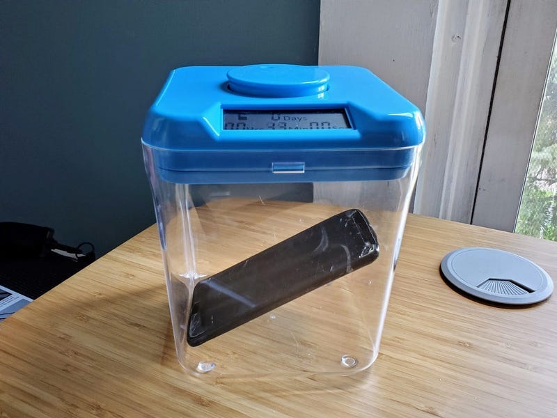 KSafe Review: a Time-Locking Safe Built for Breaking Bad Phone Habits