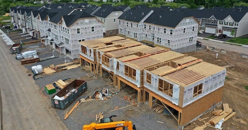 Average long-term US mortgage rate climbs to 7.09% this week to highest  level in more than 20 years