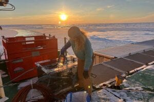 Measurements of nitrogen fixation in the Arctic Ocean aboard RV Polarstern (photo: Rebecca Duncan)