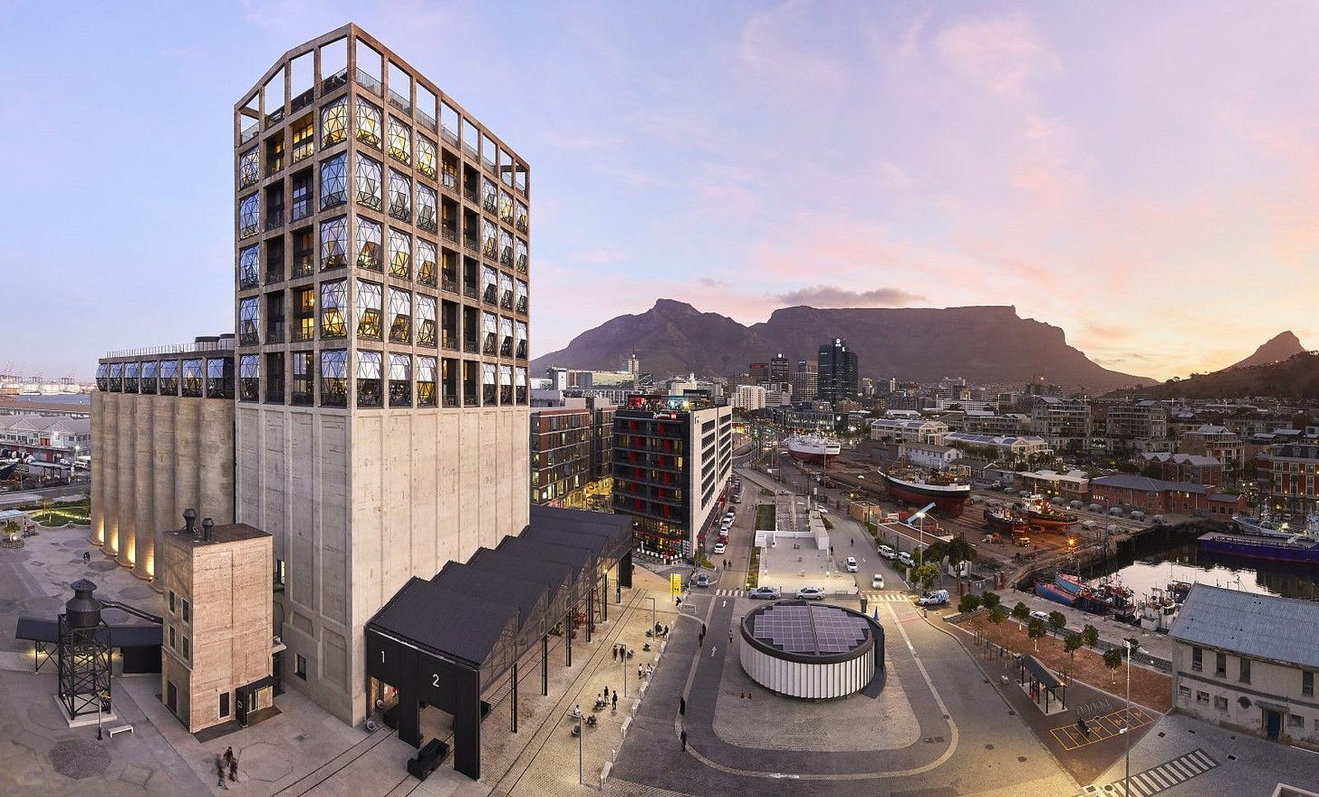 ZEITZ MOCAA, ONE OF THE MOST UNUSUAL MUSEUMS IN AFRICA - Artchitectours