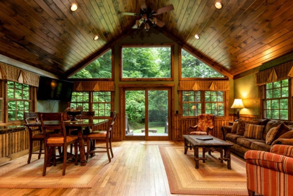 Sitting area in the White Oak One Cabin Room of Tapoco Lodge