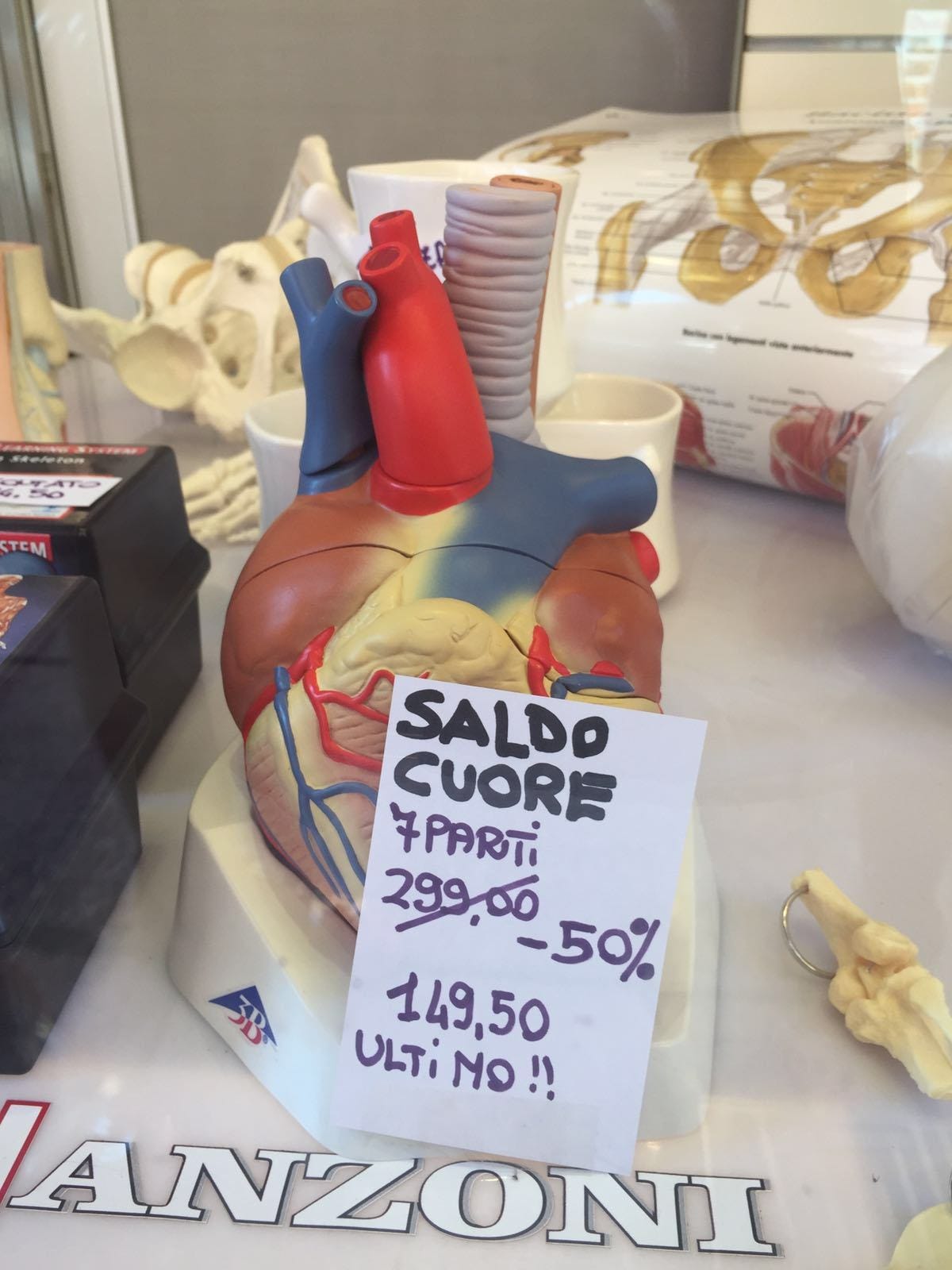 gente senza cuore.