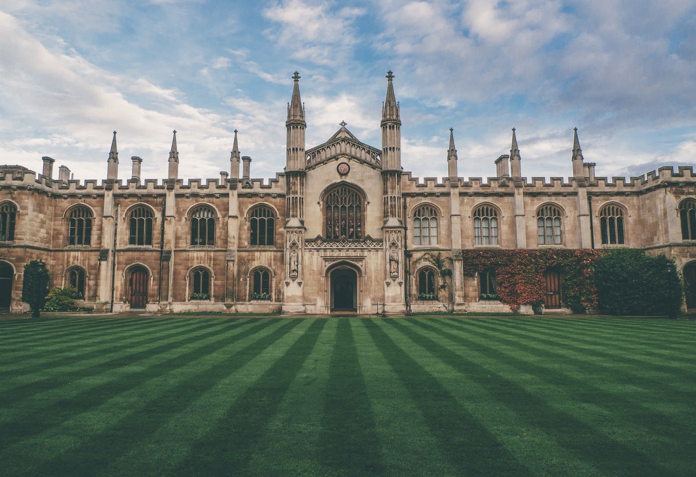 An image of a pristine university campus. An image of a pristine university campus.