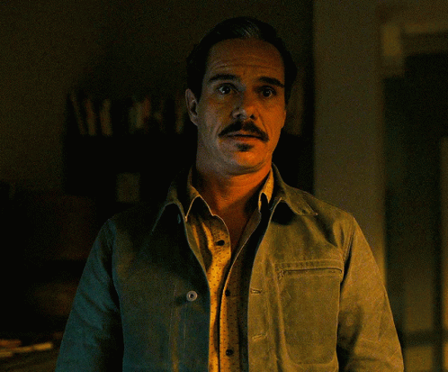 Lalo Lets Talk GIF - Lalo Lets Talk Lalo Salamanca ...