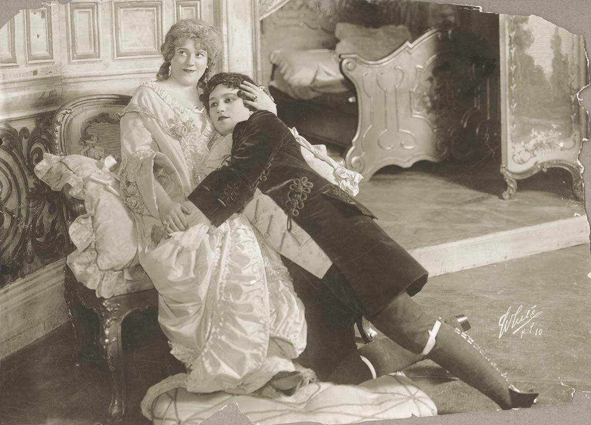 Margarethe Ober (right) and Freida Hempel (left) in Der Rosenkavalier at the Met (Photo: White Studio/Metropolitan Opera Archives)