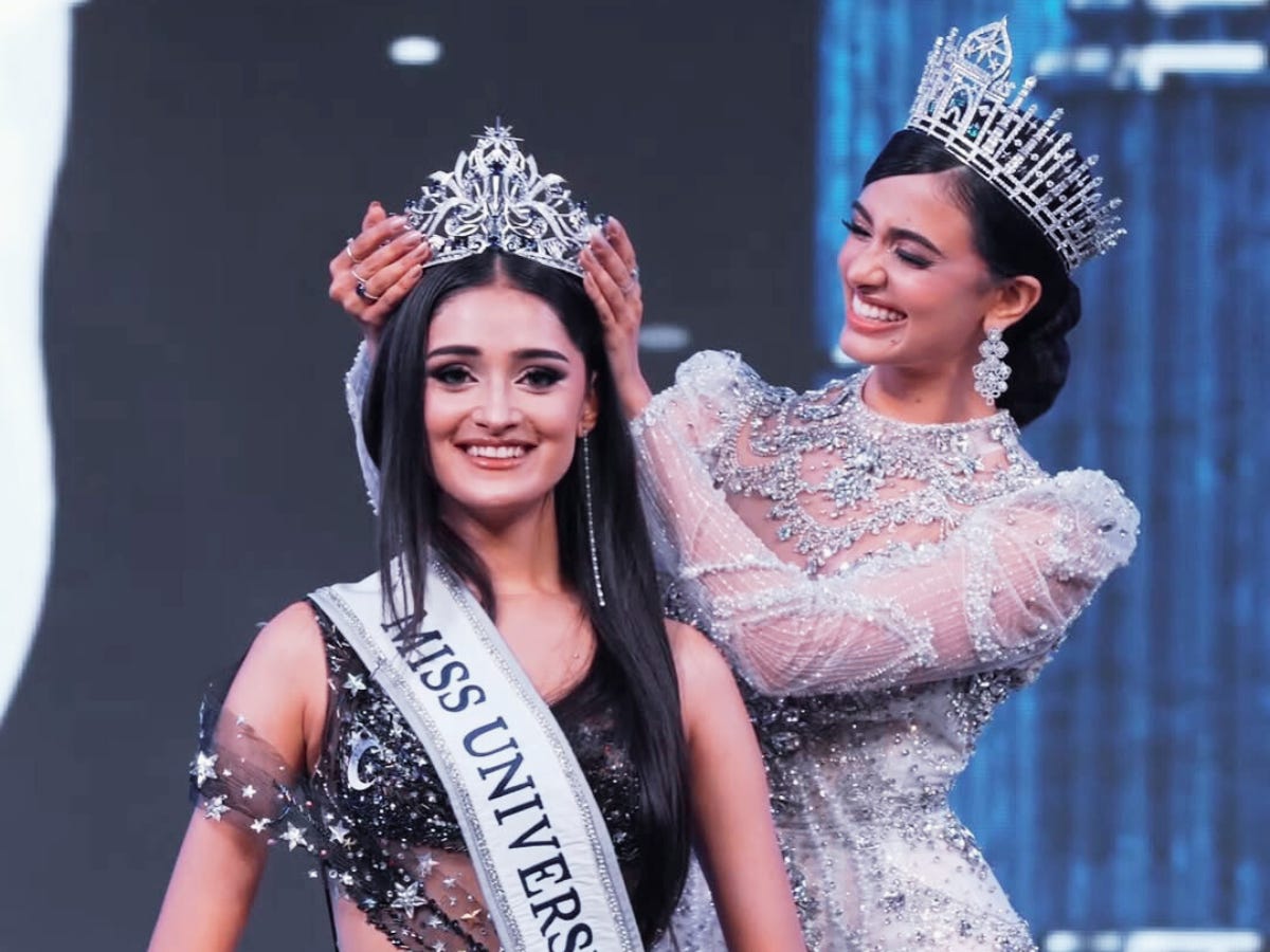 Who Is Manika Vishwakarma? Age, Net Worth & Family of India's Miss Universe  2025